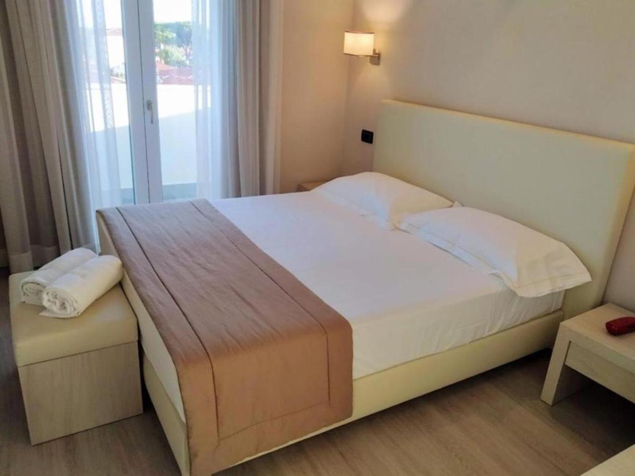 Hotel Villa Barsanti بيتراسانتا المظهر الخارجي الصورة